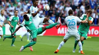 包含云达不来梅对阵柏林赫塔，争夺宝贵三分的词条