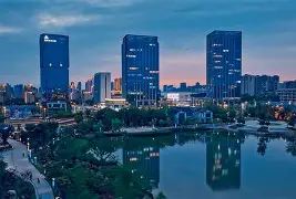 关于建业面对上港实力抗衡，全队表现出色的信息